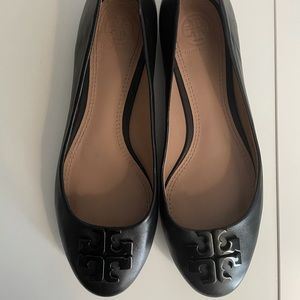 Tory Burch Ballet Flats (Size 7, Black)